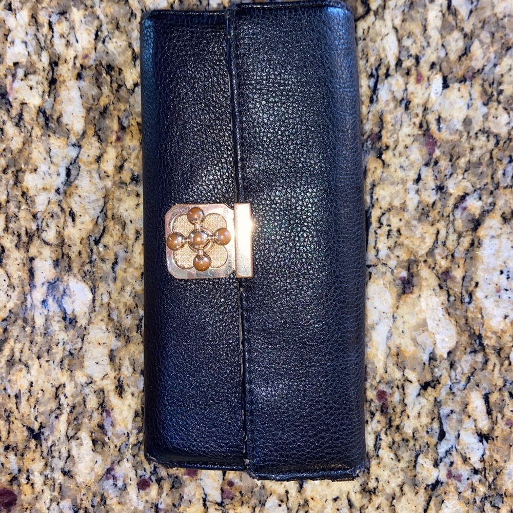 Black Clutch